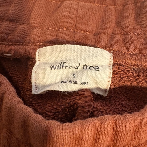 Wilfred Free Fleece Joggers – Size S (Rust/Brown) Retail: $98 - Picture 3 of 3